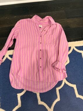 Universal thread relaxed, fit button-down linen shirt size small